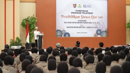 Program Pendidikan Siswa Qur’ani Cetak Polwan Berprestasi Dengan Keagamaan&nbsp;Kuat
