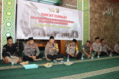 Jumat Curhat Kapolres Metro Jakarta Pusat Bersama Warga di Masjid Al&nbsp;Istiqomah