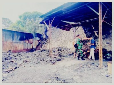 Sijago Merah Lahap Lapak Rongsokan Serua&nbsp;Depok