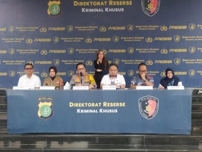 Polda Metro Jaya Gelar Jumpa Pers Ungkap Kasus Ibu Muda Yang Melakukan Pelecehan Terhadap&nbsp;Anaknya